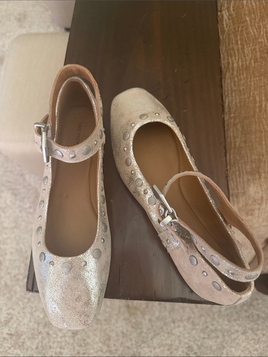 Free People Shoes - Free People Metallic Mary Jane Flats in Silver and Tan